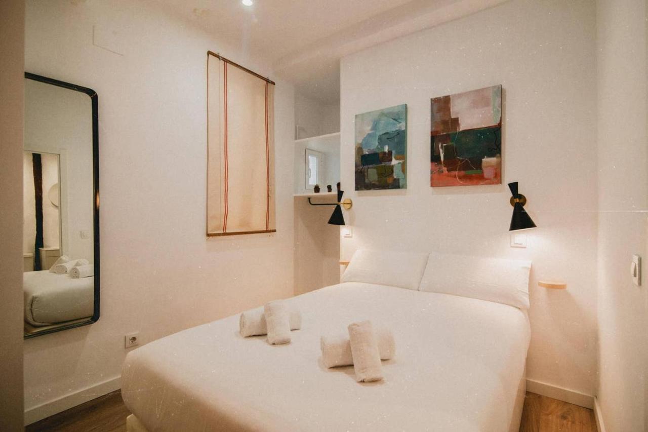 Charming Design Apartment Reina Sofia Madrid Exterior photo